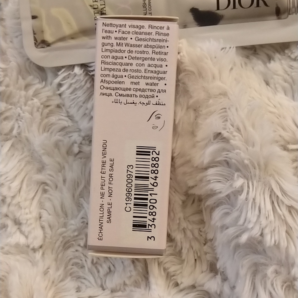 Dior Capture Totale Sampler Set - Picture 4 of 11